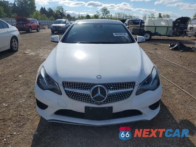Piąte zdjęcie samochodu w środku: 2014 MERCEDES-BENZ E 350 4MATIC VIN:WDDKJ8JB7EF282958 - miniatura