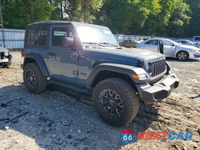 Czwarte zdjęcie samochodu z boku: 2025 JEEP WRANGLER SPORT VIN:1C4PJXAN8SW549430 - miniatura