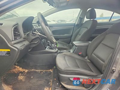 Zdjęcie 7 z 12 samochodu: 2018 HYUNDAI ELANTRA SE VIN:5NPD74LF5JH260001 - miniatura