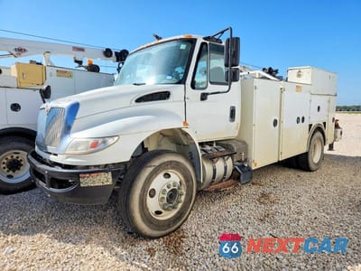 Drugie zdjęcie samochodu z przodu: 2017 INTERNATIONAL 4400 UTILITY / SERVICE TRUCK VIN:3HAMKSTNXHL505780 - miniatura