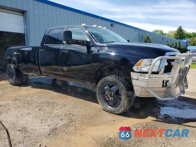 Czwarte zdjęcie samochodu z boku: 2016 RAM 3500 ST VIN:3C63RRGLXGG216247 - miniatura