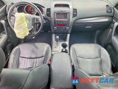 Zdjęcie 8 z 13 samochodu: 2013 KIA SORENTO VIN:5XYKWDA29DG385041 - miniatura