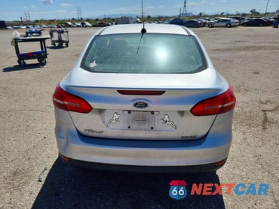 Zdjęcie 6 z 12 samochodu: 2016 FORD FOCUS VIN:1FADP3E2XGL221399 - miniatura