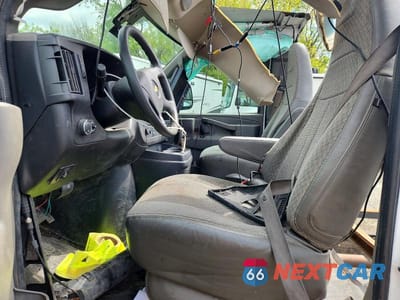 Zdjęcie 7 z 14 samochodu: 2022 CHEVROLET EXPRESS BOX TRUCK VIN:1GB0GSF76N1140166 - miniatura