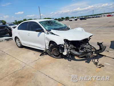 Czwarte zdjęcie samochodu z boku: 2014 VOLKSWAGEN JETTA BASE VIN:3VW2K7AJ9EM327064 - miniatura