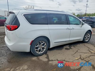 Trzecie zdjęcie samochodu z tyłu: 2019 CHRYSLER PACIFICA LIMITED VIN:2C4RC1GG3KR576262 - miniatura