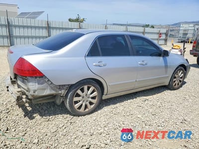 Trzecie zdjęcie samochodu z tyłu: 2006 HONDA ACCORD EX VIN:1HGCM66586A054531 - miniatura