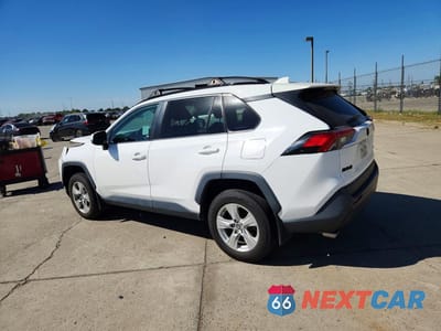 Drugie zdjęcie samochodu z przodu: 2019 TOYOTA RAV4 XLE VIN:2T3W1RFV7KC008112 - miniatura