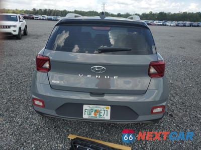 Zdjęcie 6 z 14 samochodu: 2022 HYUNDAI VENUE LIMITED VIN:KMHRC8A34NU169360 - miniatura