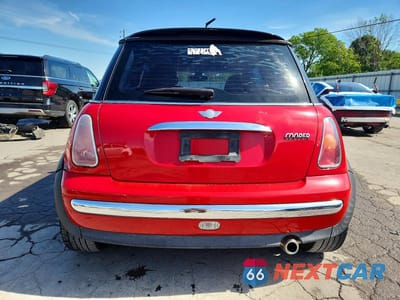 Zdjęcie 6 z 12 samochodu: 2004 MINI COOPER VIN:WMWRC33404TJ57608 - miniatura
