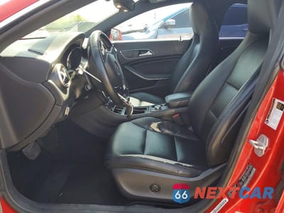Zdjęcie 7 z 12 samochodu: 2014 MERCEDES-BENZ CLA 250 VIN:WDDSJ4EB6EN155563 - miniatura
