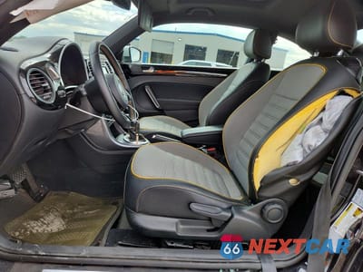 Zdjęcie 7 z 12 samochodu: 2018 VOLKSWAGEN BEETLE DUNE VIN:3VWSD7AT7JM708014 - miniatura