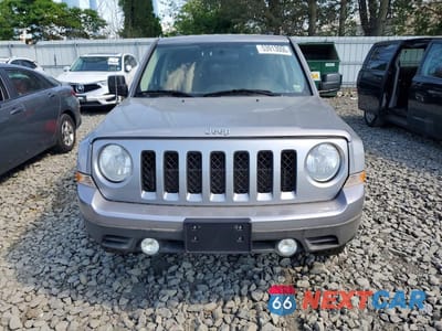 Piąte zdjęcie samochodu w środku: 2014 JEEP PATRIOT SPORT VIN:1C4NJRBB6ED810366 - miniatura