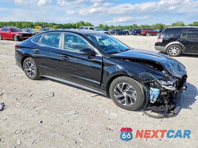 Czwarte zdjęcie samochodu z boku: 2021 HYUNDAI SONATA HYBRID BLUE VIN:KMHL24JJ4MA033214 - miniatura
