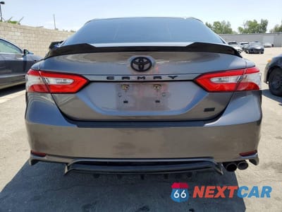 Zdjęcie 6 z 12 samochodu: 2018 TOYOTA CAMRY SE VIN:4T1B11HK8JU114612 - miniatura
