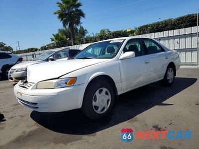 1999 TOYOTA CAMRY LE V6 4T1BF22K6XU076936 - główne zdjęcie licytacji z USA - miniatura