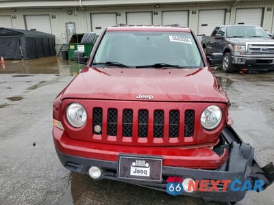 Piąte zdjęcie samochodu w środku: 2016 JEEP PATRIOT SPORT VIN:1C4NJPBA4GD719899 - miniatura