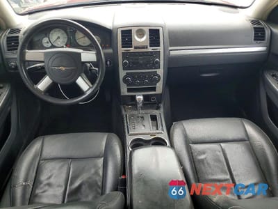 Zdjęcie 8 z 13 samochodu: 2010 CHRYSLER 300 TOURING VIN:2C3CA5CV0AH325702 - miniatura
