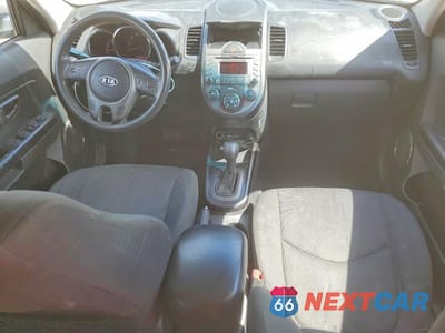 Zdjęcie 8 z 12 samochodu: 2011 KIA SOUL + VIN:KNDJT2A21B7709019 - miniatura
