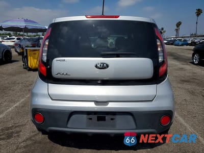 Zdjęcie 6 z 12 samochodu: 2017 KIA SOUL BASE VIN:KNDJN2A24H7473324 - miniatura