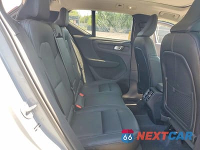 Zdjęcie 11 z 14 samochodu: 2025 VOLVO XC40 PLUS VIN:YV4L12UE7S2599978 - miniatura