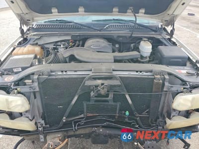 Zdjęcie 12 z 13 samochodu: 2004 CHEVROLET TAHOE C1500 VIN:1GNEC13T24J326219 - miniatura