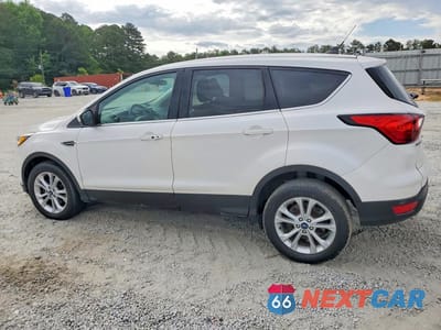 Drugie zdjęcie samochodu z przodu: 2019 FORD ESCAPE SE VIN:1FMCU0GD9KUB99521 - miniatura