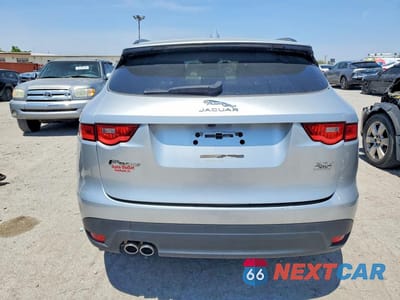 Zdjęcie 6 z 13 samochodu: 2017 JAGUAR F-PACE PREMIUM VIN:SADCJ2BN3HA491513 - miniatura