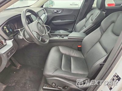 Zdjęcie 7 z 13 samochodu: 2020 VOLVO XC60 T5 MOMENTUM VIN:YV4102RK3L1416883 - miniatura