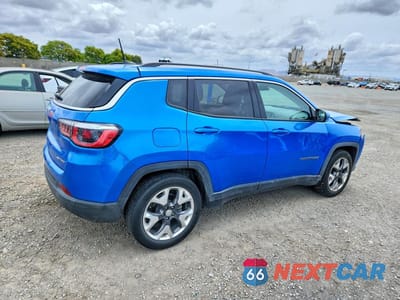 Trzecie zdjęcie samochodu z tyłu: 2020 JEEP COMPASS LIMITED VIN:3C4NJCCB0LT102360 - miniatura