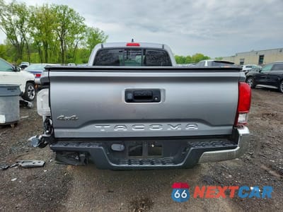 Zdjęcie 6 z 12 samochodu: 2020 TOYOTA TACOMA SR5 VIN:5TFSX5EN3LX072716 - miniatura