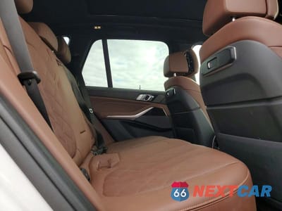 Zdjęcie 11 z 13 samochodu: 2025 BMW X5 XDRIVE40I VIN:5UX23EU00S9Z14690 - miniatura