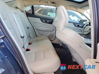 Zdjęcie 10 z 12 samochodu: 2021 VOLVO S60 T5 MOMENTUM VIN:7JR102FK3MG095628 - miniatura
