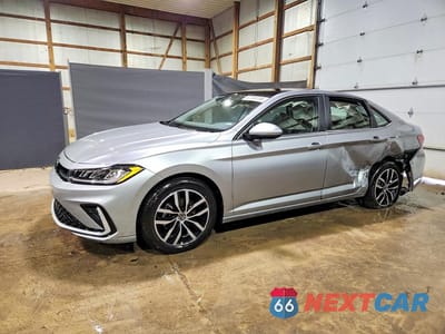 2025 VOLKSWAGEN JETTA SE 3VW7X7BU2SM084712 - główne zdjęcie licytacji z USA - miniatura