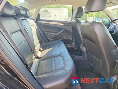 Zdjęcie 10 z 12 samochodu: 2015 VOLKSWAGEN PASSAT S VIN:1VWAT7A32FC009512 - miniatura