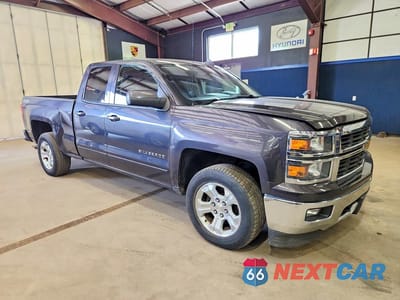 Czwarte zdjęcie samochodu z boku: 2015 CHEVROLET SILVERADO K1500 LT VIN:1GCVKREC0FZ319183 - miniatura