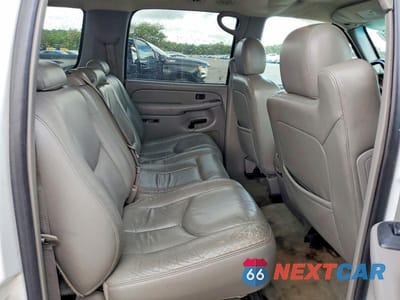 Zdjęcie 11 z 13 samochodu: 2004 GMC YUKON XL VIN:3GKEC16Z44G194000 - miniatura