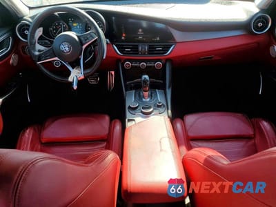 Zdjęcie 8 z 12 samochodu: 2017 ALFA ROMEO GIULIA TI Q4 VIN:ZARFAEEN9H7560780 - miniatura