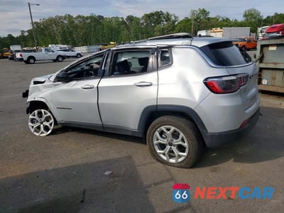 Drugie zdjęcie samochodu z przodu: 2025 JEEP COMPASS LATITUDE VIN:3C4NJDBN6ST592951 - miniatura