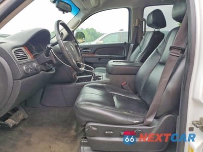 Zdjęcie 7 z 13 samochodu: 2013 CHEVROLET TAHOE K1500 LT VIN:1GNSKBE02DR199018 - miniatura