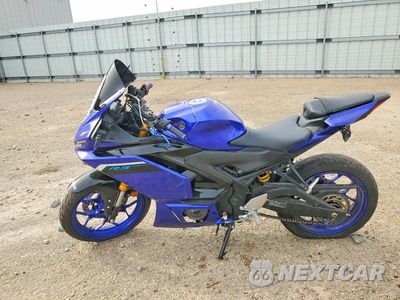 Trzecie zdjęcie samochodu z tyłu: 2025 YAMAHA YFZ320 A VIN:MH3RH25E9SK001124 - miniatura