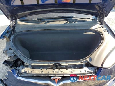 Zdjęcie 12 z 13 samochodu: 2019 TESLA MODEL X VIN:5YJXCAE27KF152626 - miniatura