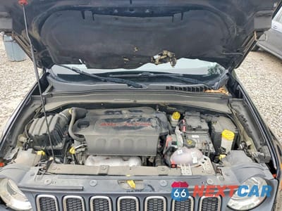 Zdjęcie 12 z 13 samochodu: 2015 JEEP RENEGADE LATITUDE VIN:ZACCJBBT6FPC04690 - miniatura
