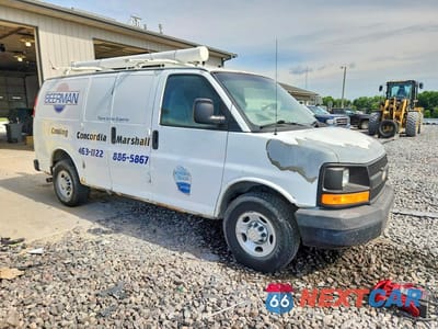 Czwarte zdjęcie samochodu z boku: 2009 CHEVROLET EXPRESS G2500 VIN:1GCGG25C091108487 - miniatura