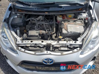 Zdjęcie 11 z 12 samochodu: 2015 TOYOTA PRIUS C VIN:JTDKDTB36F1100774 - miniatura