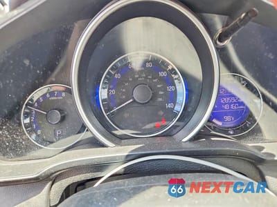 Zdjęcie 9 z 12 samochodu: 2017 HONDA FIT LX VIN:JHMGK5H52HS000490 - miniatura