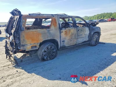 Trzecie zdjęcie samochodu z tyłu: 2016 CADILLAC ESCALADE ESV PLATINUM VIN:1GYS4KKJ7GR326814 - miniatura