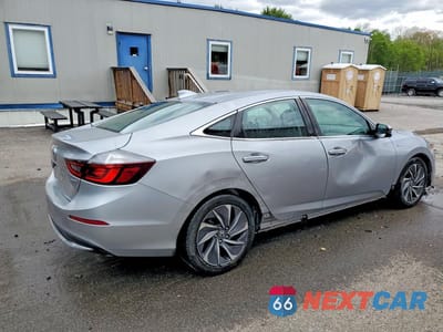 Trzecie zdjęcie samochodu z tyłu: 2019 HONDA INSIGHT TOURING VIN:19XZE4F93KE001028 - miniatura