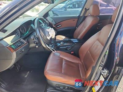 Zdjęcie 7 z 13 samochodu: 2007 BMW 525 I VIN:WBANE53507CY07233 - miniatura