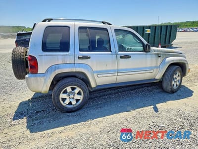 Trzecie zdjęcie samochodu z tyłu: 2006 JEEP LIBERTY VIN:1J4GK58K06W195531 - miniatura
